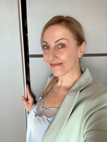 GARDRÓBRENDEZÉS ÉS SZELEKTÁLÁS (2 óra) + 15.000 Ft/óra a további órák